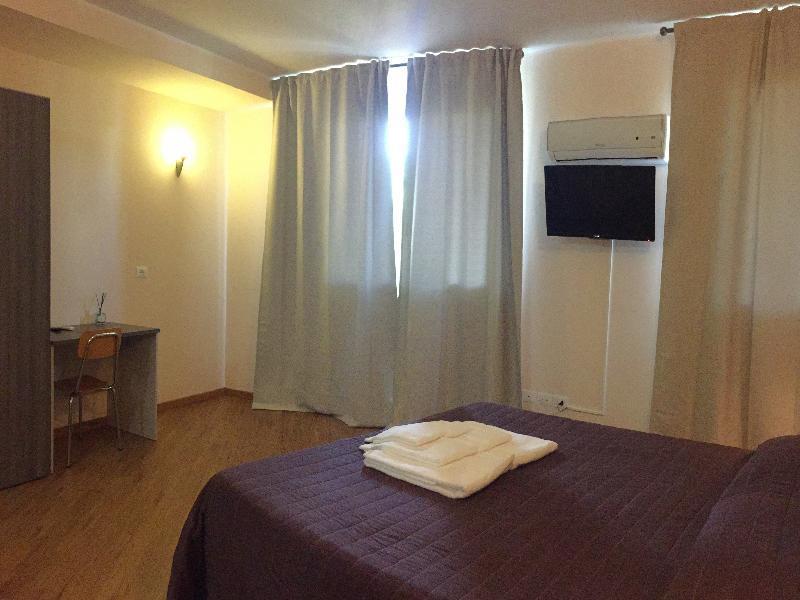 Al Borgo Aparthotel Sarzana Exterior photo