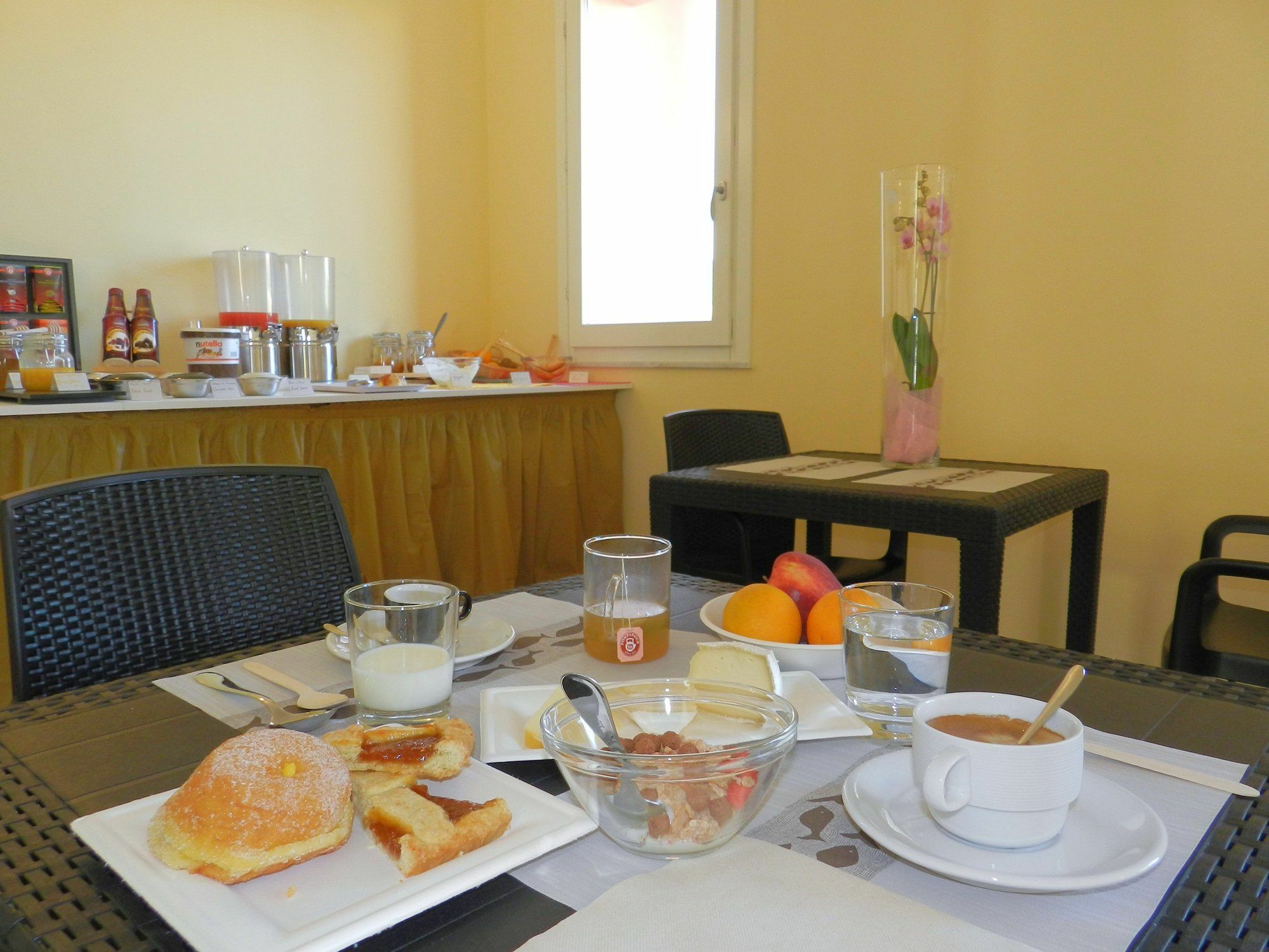 Al Borgo Aparthotel Sarzana Exterior photo